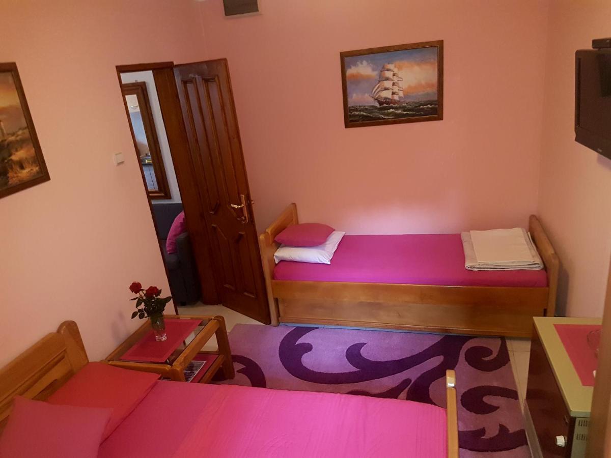 Apartment Ksenija Kotor Zimmer foto